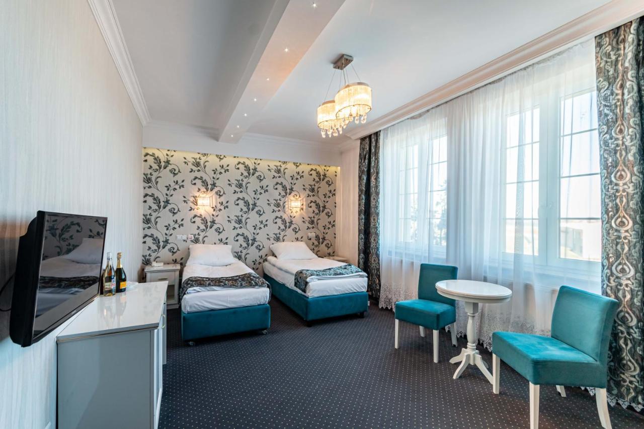 Margerita Hotel Modlnica Kültér fotó